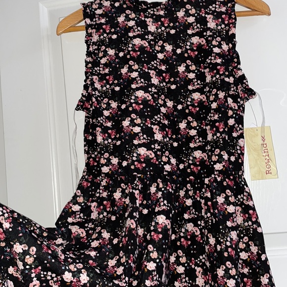 NWT Rewind Women’s Floral Sleeveless Skater Dress Size Juniors Large - Picture 3 of 6